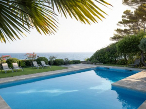 Villa La Roche Bleue vue mer piscine privée jardin